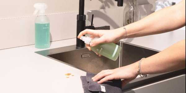 7 Kitchen Cleaning Hacks That Save You Hours